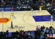 🏀NBA季前赛半场：浓眉&里夫斯合砍35分 布克20分 湖人62-67太阳