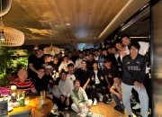 ❤️奥斯卡发布与海港队友聚餐照并配文：今晚的家庭聚餐太开心了 我爱这个大家庭