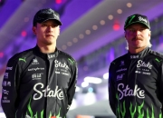 中国F1车手周冠宇：明年你们还会在围场看到我，短时间内我不会做出决定