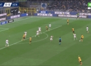 ⚡劳塔罗头球终破僵 国米1-0领先威尼斯