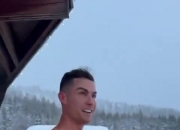 快40的小伙子😂C罗冰天雪地泡冰浴🤯德赫亚评论：你疯了🥶
