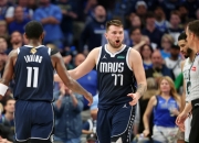 🏀NBA战报：东契奇45+11+13大号三双，独行侠143-133力克勇士